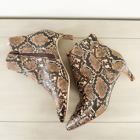 H&M Brown Snakeskin Kitten Heel Booties sz 38 - Picture 7 of 10